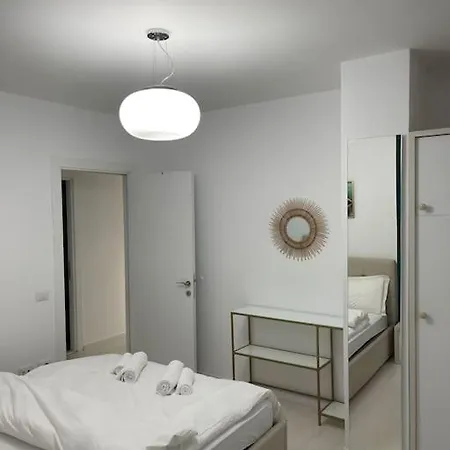 Appartement Modern At Train Station Tirana